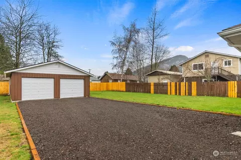Exterior - 434 Third St, Morton, WA 98356 photo 5 of 8