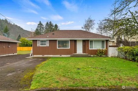 Exterior - 434 Third St, Morton, WA 98356 photo 3 of 8