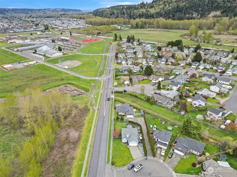 View/Area - 506 Alexander Ct NW, Orting, WA 98360 photo 5 of 5