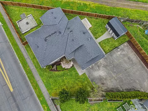 Exterior - 506 Alexander Ct NW, Orting, WA 98360 photo 12 of 13