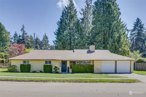 15320 Ashworth Pl N, Shoreline, WA 98133