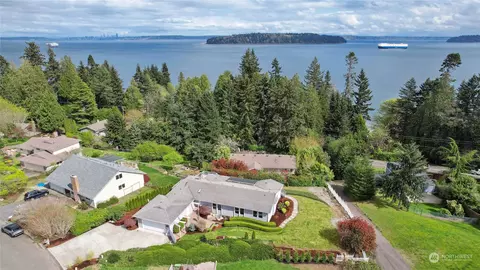 8162 SE Haida Dr, Port Orchard, WA 98366