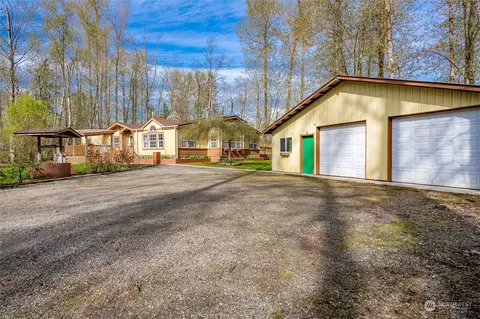 9218 Ostrich Trl, Blaine, WA 98230