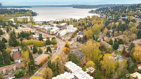 12229 100th Ave NE #A111, Kirkland, WA 98034