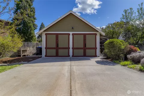 Exterior - 253 Marcus St, Walla Walla, WA 99362 photo 4 of 6