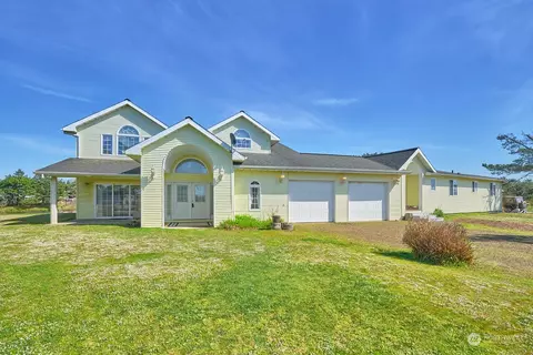 34702 G St, Ocean Park, WA 98640