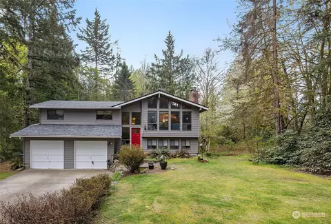 3000 SE Royalwood Pl, Port Orchard, WA 98367