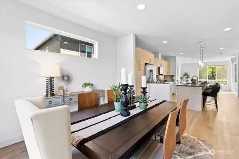 Dining - 17905 35th Ave SE #A1, Bothell, WA 98012 photo 3 of 3
