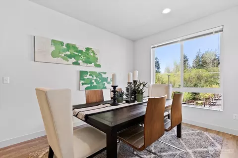 Dining - 17905 35th Ave SE #A1, Bothell, WA 98012 photo 1 of 3
