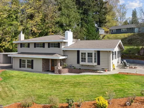 6210 Harlow Dr, Bremerton, WA 98312