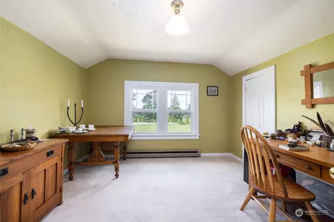 Dining - 16244 Field Rd, Bow, WA 98232 photo 4 of 4