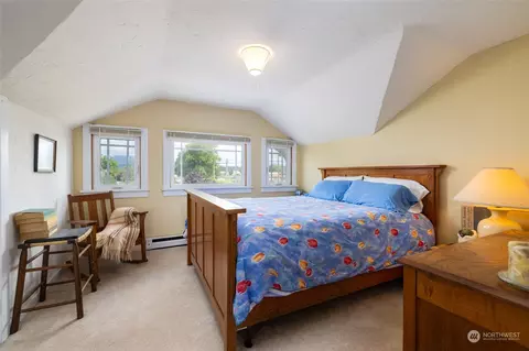 Bedroom - 16244 Field Rd, Bow, WA 98232 photo 3 of 4