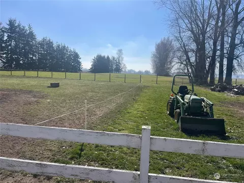Exterior - 16244 Field Rd, Bow, WA 98232 photo 10 of 10