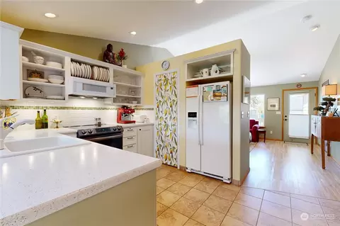 Kitchen - 57 Talon Loop, Walla Walla, WA 99362 photo 2 of 6