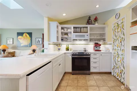 Kitchen - 57 Talon Loop, Walla Walla, WA 99362 photo 3 of 6
