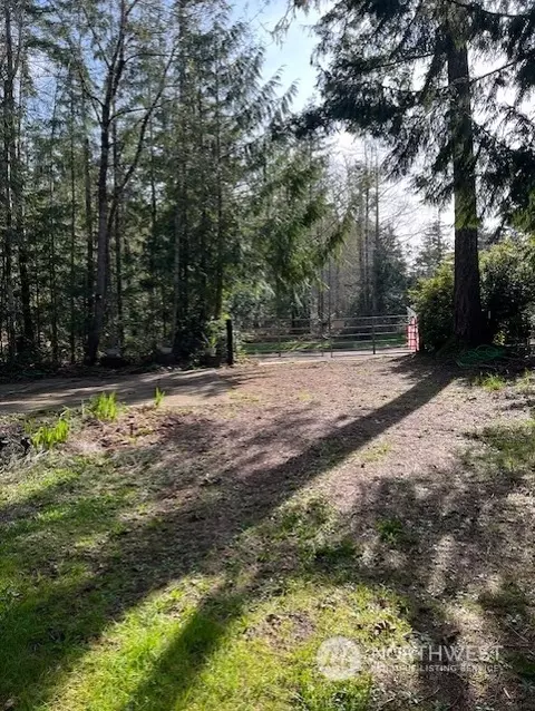 31 E Lakeshore Dr E, Shelton, WA 98584