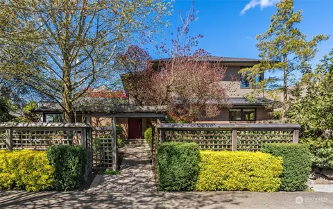 1805 Mcgilvra Blvd E, Seattle, WA 98112