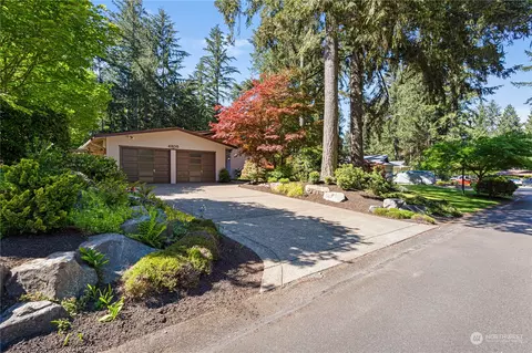 4205 Clearwater Dr SE, Lacey, WA 98503