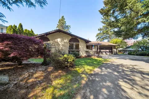 26131 Woodland Way S, Kent, WA 98030