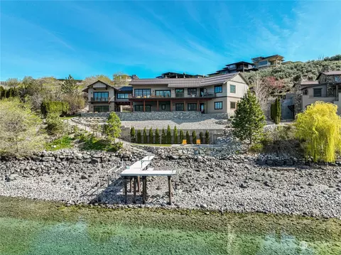 100 Brimstone Ln, Chelan, WA 98816