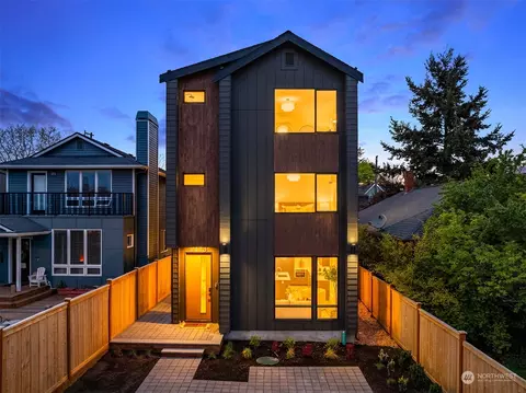 2113 6th Ave W, Seattle, WA 98119