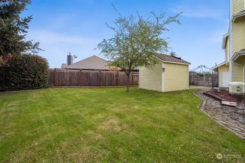 Exterior - 444 Burger Pl, Enumclaw, WA 98022 photo 5 of 8