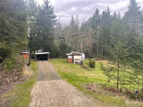 50 NE Hilltop Pl, Tahuya, WA 98588