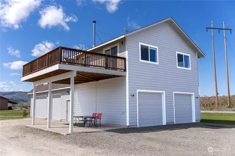 26 Gum Drop Ln, Omak, WA 98841