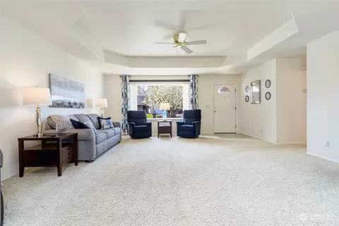 Living - 27 Sullivan Pl, Walla Walla, WA 99362 photo 1 of 3