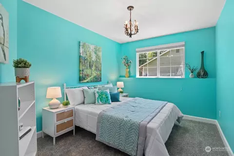 Bedroom - 16905 17th Ave SE, Bothell, WA 98012 photo 4 of 4