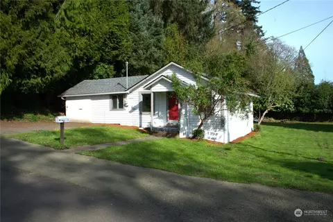 301 19th St, Hoquiam, WA 98550