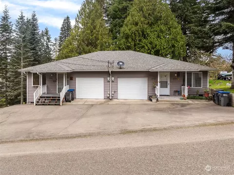 2939 SE Maple St, Port Orchard, WA 98366