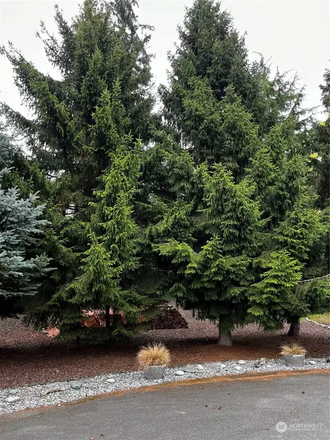 105 Ascot Ct, Sequim, WA 98382