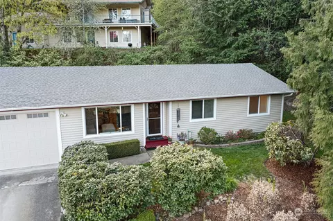 9510 Angeline Rd E, Bonney Lake, WA 98391