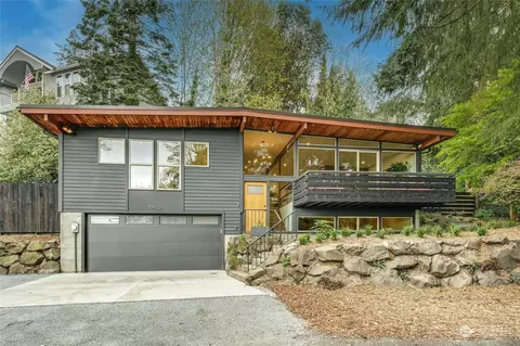15426 Maplewild Ave SW, Burien, WA 98166