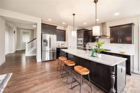 Kitchen - 824 231st St SE, Bothell, WA 98021 photo 4 of 6