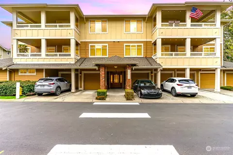 23948 NE 115th Ln #302, Redmond, WA 98053