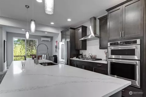 Kitchen - 524 SE Pl Se 238th #D, Bothell, WA 98021 photo 2 of 6