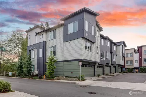 Exterior - 524 SE Pl Se 238th #D, Bothell, WA 98021 photo 3 of 5