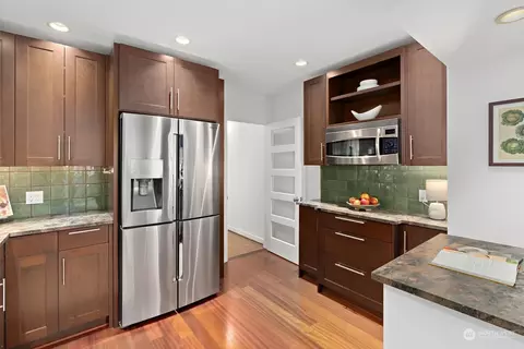 Kitchen - 2801 29th Ave W, Seattle, WA 98199 photo 2 of 3
