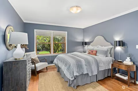 Bedroom - 2801 29th Ave W, Seattle, WA 98199 photo 1 of 3