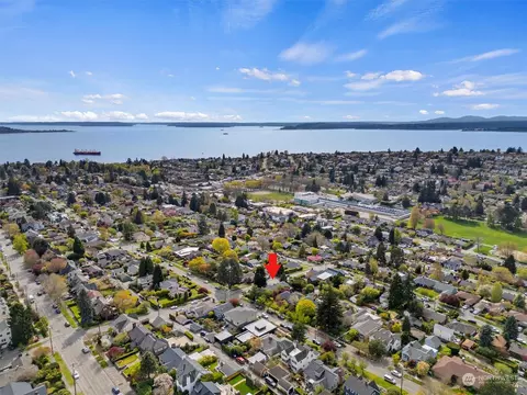 View/Area - 2801 29th Ave W, Seattle, WA 98199 photo 1 of 3