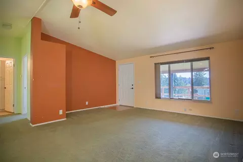 160 E Huckleberry Dr, Grapeview, WA 98546 photo 3