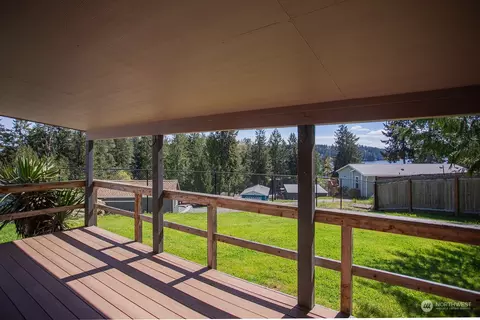 160 E Huckleberry Dr, Grapeview, WA 98546 photo 2