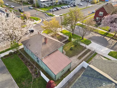 View/Area - 801 Cherry Ave, Sumner, WA 98390 photo 3 of 5