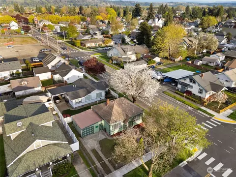 View/Area - 801 Cherry Ave, Sumner, WA 98390 photo 2 of 5