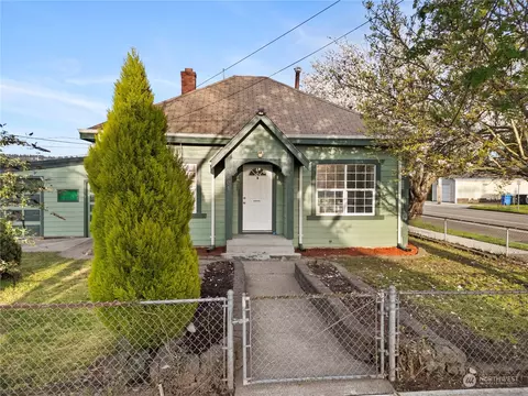 Exterior - 801 Cherry Ave, Sumner, WA 98390 photo 4 of 4