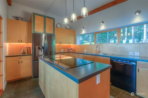 Kitchen - 306 Saddle Ln, Eastsound, WA 98245 photo 1 of 2