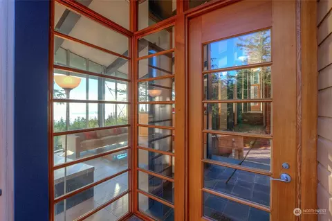 Entry Way - 306 Saddle Ln, Eastsound, WA 98245 photo 1 of 2