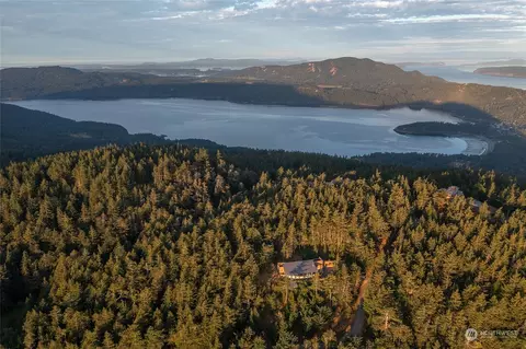 View/Area - 306 Saddle Ln, Eastsound, WA 98245 photo 2 of 4